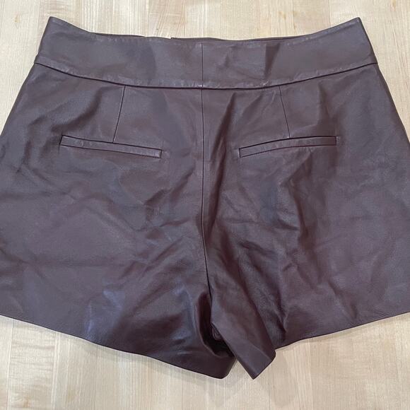 Alice + Olivia Women’s Brown Cady Leather Short Size 10 - Picture 5 of 9